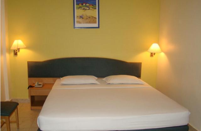 Hotel Oriental Inn Chennai Exterior photo