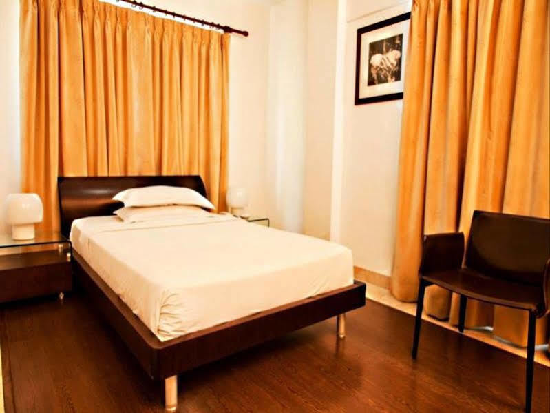 Hotel Oriental Inn Chennai Exterior photo